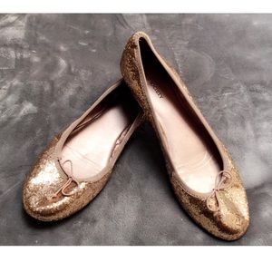 Sole society preowned gold glitter flats